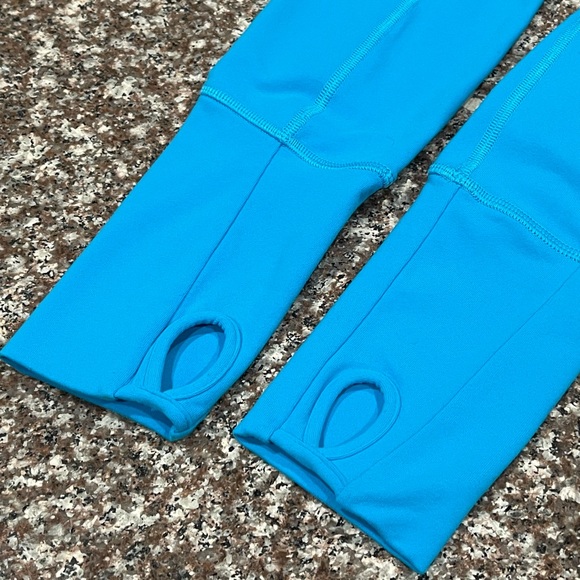 LULULEMON in stride jacket with hood snorkel blue and white - Picture 8 of 10